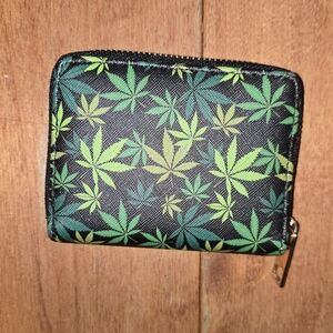 Marijuana Leaf Pattern Wallet with Zipper, Weed Leaf Design Wallet, 420 Wallet
